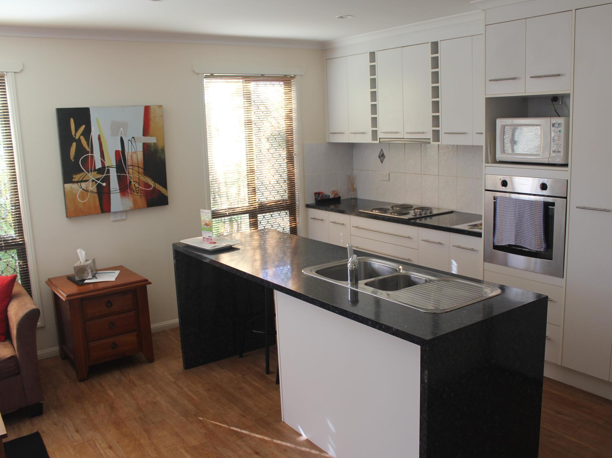Emerald Motel Apartments Екстер'єр фото